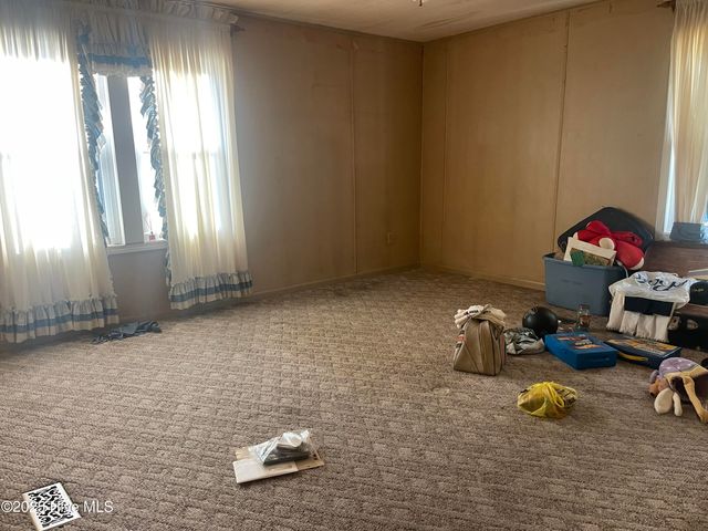 2537 Whichards Beach Road, Chocowinity, NC 27817