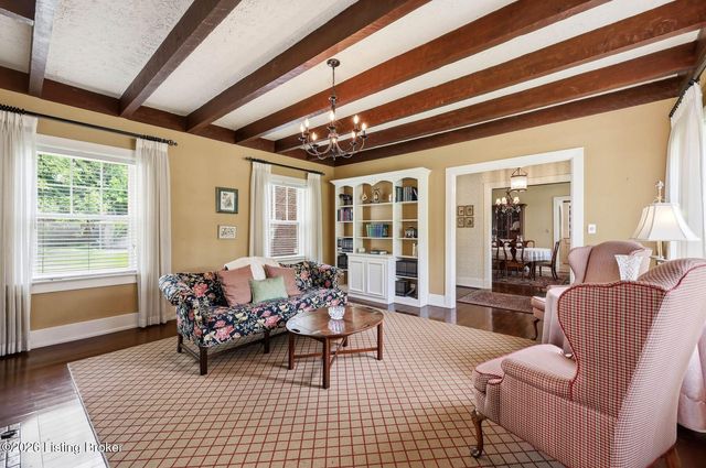 916 Audubon Pkwy, Audubon Park, KY 40213