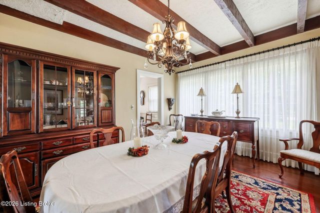 916 Audubon Pkwy, Audubon Park, KY 40213