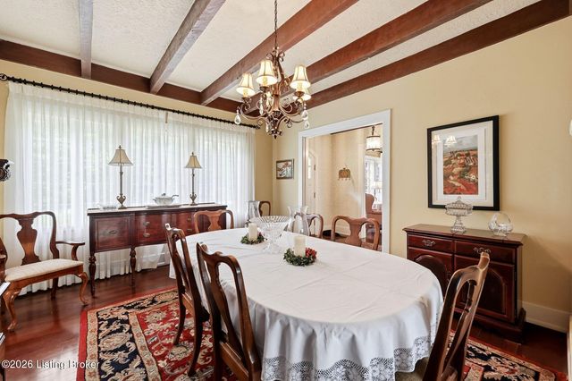 916 Audubon Pkwy, Audubon Park, KY 40213