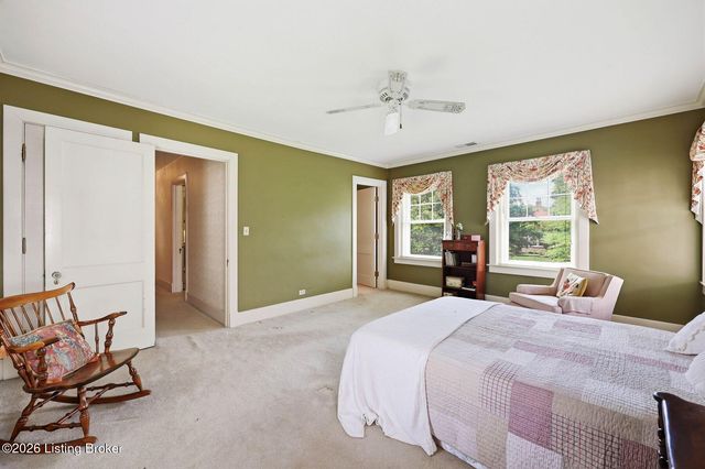 916 Audubon Pkwy, Audubon Park, KY 40213
