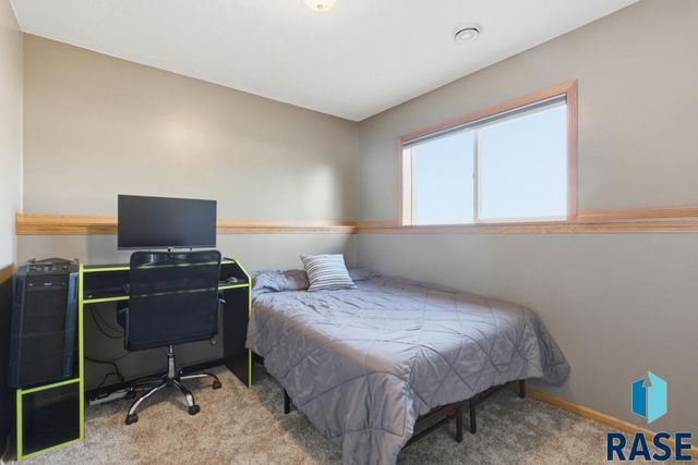 100 Jessica St Street, Worthing, SD 57077