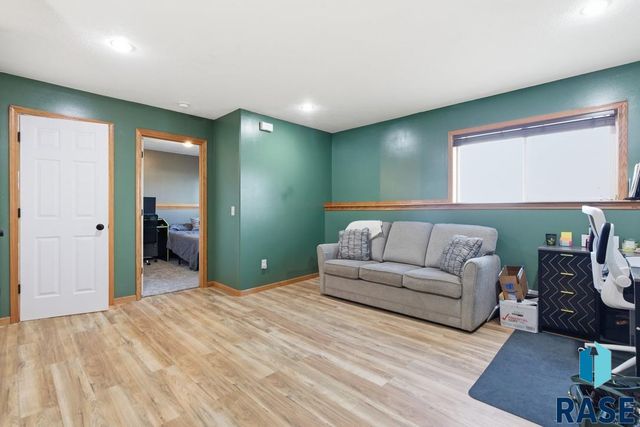 100 Jessica St Street, Worthing, SD 57077