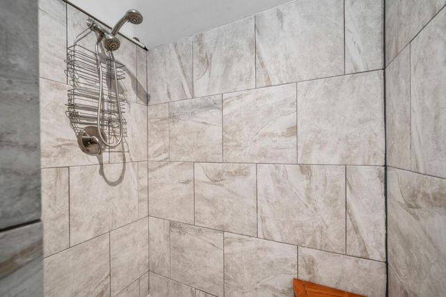 41 N Ardmore Road, Columbus, OH 43209