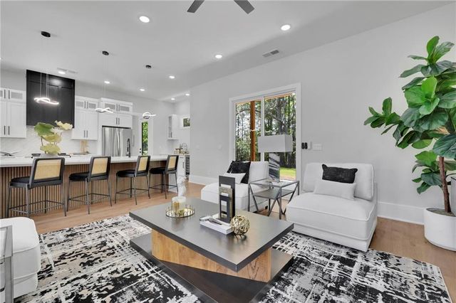 1863 Ben King Road NW, Kennesaw, GA 30144