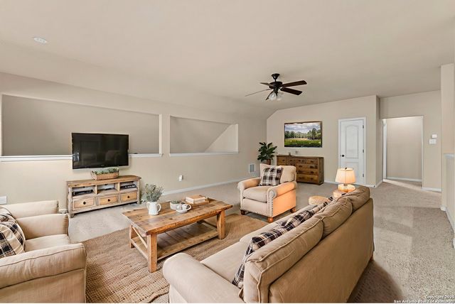 6031 Diego LN, San Antonio, TX 78253