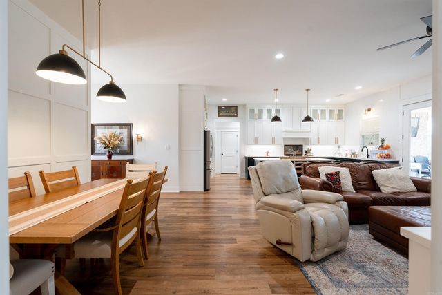 1 Avrey Lane, Greenbrier, AR 72058