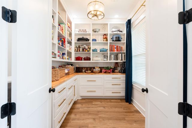 1 Avrey Lane, Greenbrier, AR 72058