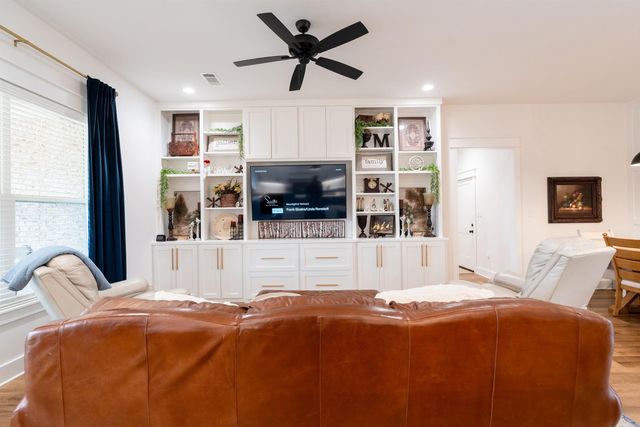 1 Avrey Lane, Greenbrier, AR 72058