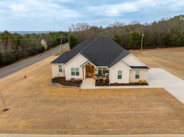 1 Avrey Lane, Greenbrier, AR 72058