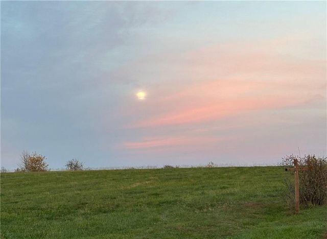 5775 SE W Highway, Lathrop, MO 64465