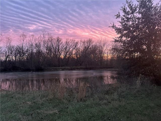 5775 SE W Highway, Lathrop, MO 64465