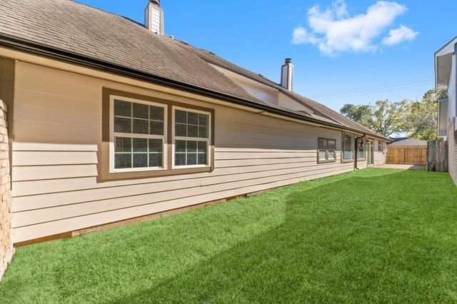 1678 Beaconshire Road, Houston, TX 77077