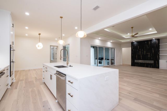 32 Mereville Place, Little Rock, AR 72223