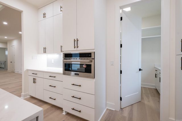 32 Mereville Place, Little Rock, AR 72223