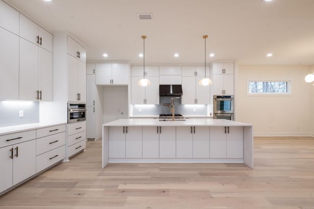 32 Mereville Place, Little Rock, AR 72223