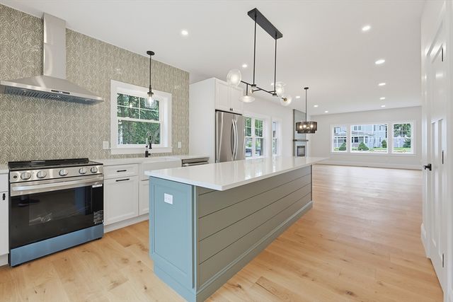 19 Puritan Road, Bourne, MA 02532