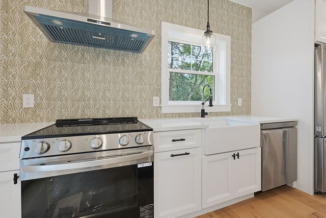19 Puritan Road, Bourne, MA 02532