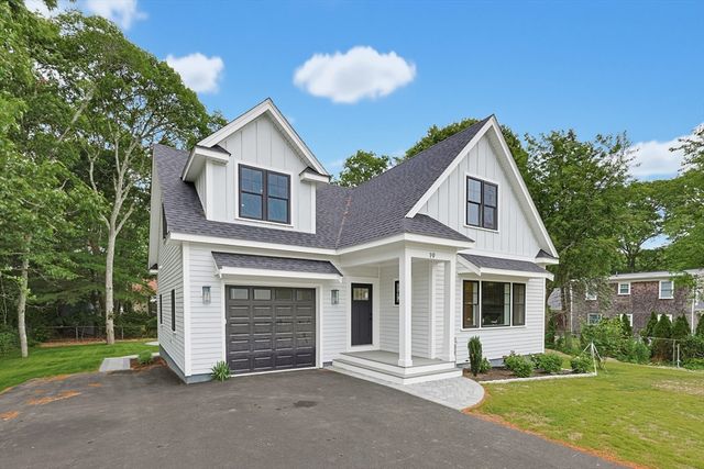19 Puritan Road, Bourne, MA 02532