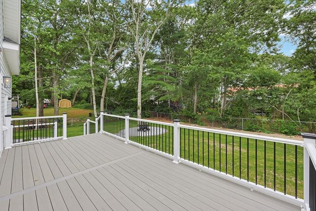 19 Puritan Road, Bourne, MA 02532