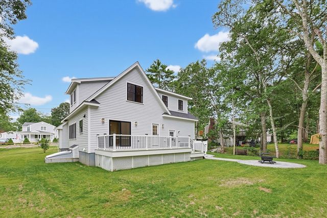 19 Puritan Road, Bourne, MA 02532