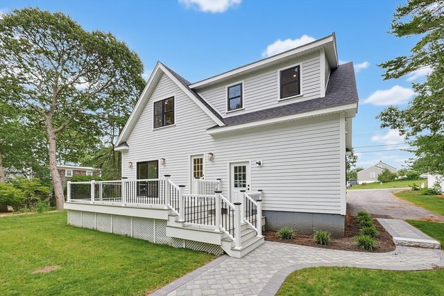 19 Puritan Road, Bourne, MA 02532