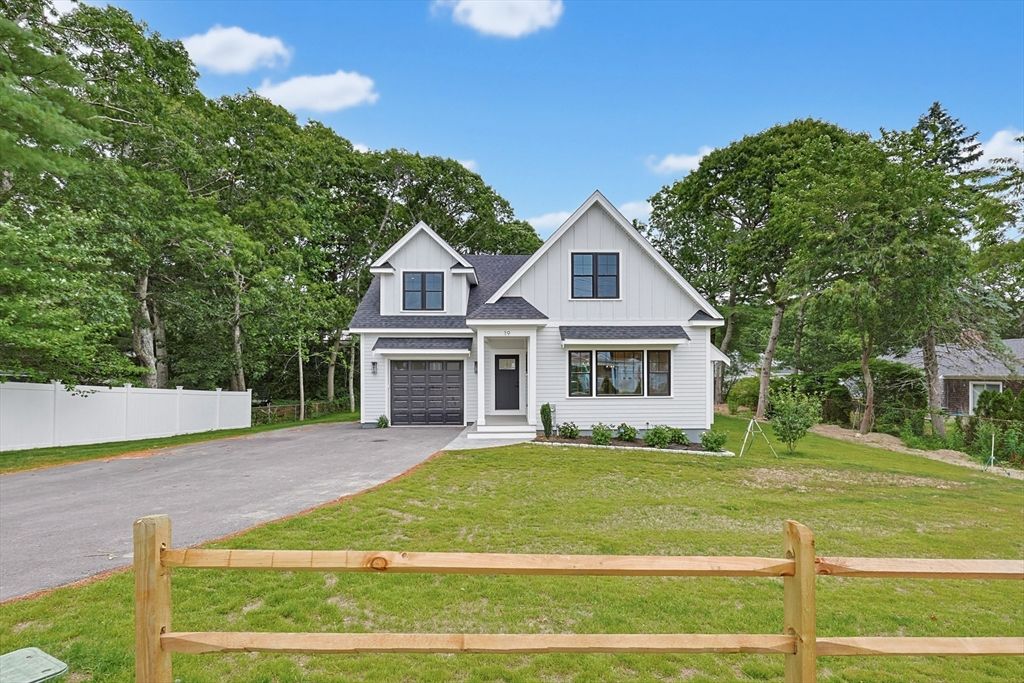 19 Puritan Road, Bourne, MA 02532