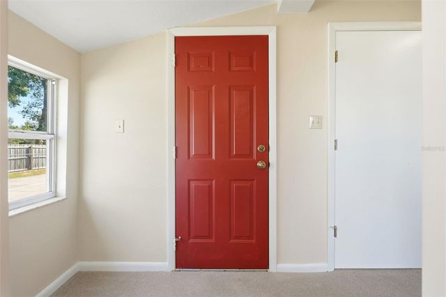 19402 E 5TH STREET, Umatilla, FL 32784