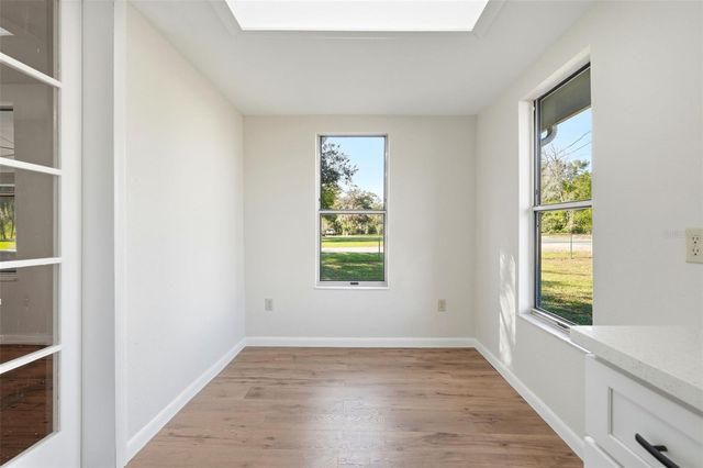 19402 E 5TH STREET, Umatilla, FL 32784