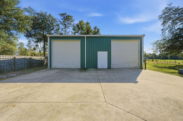 19402 E 5TH STREET, Umatilla, FL 32784