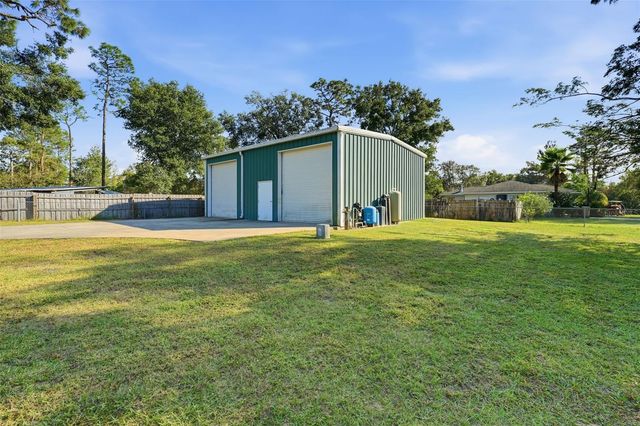 19402 E 5TH STREET, Umatilla, FL 32784