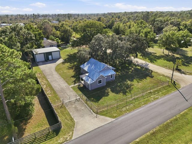 19402 E 5TH STREET, Umatilla, FL 32784