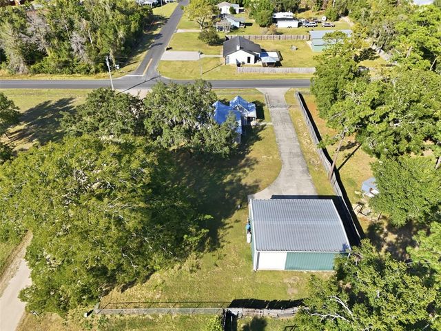 19402 E 5TH STREET, Umatilla, FL 32784