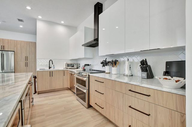 7477 Campo Florido, Boca Raton, FL 33433