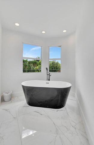 7477 Campo Florido, Boca Raton, FL 33433