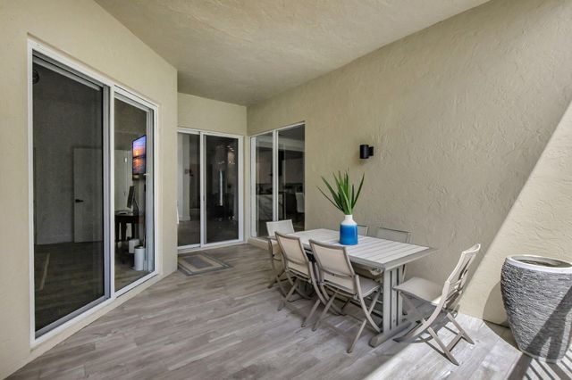 7477 Campo Florido, Boca Raton, FL 33433