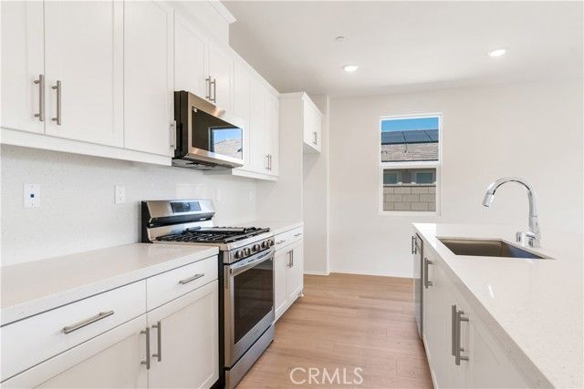 13743 Mesa View Drive, Victorville, CA 92392