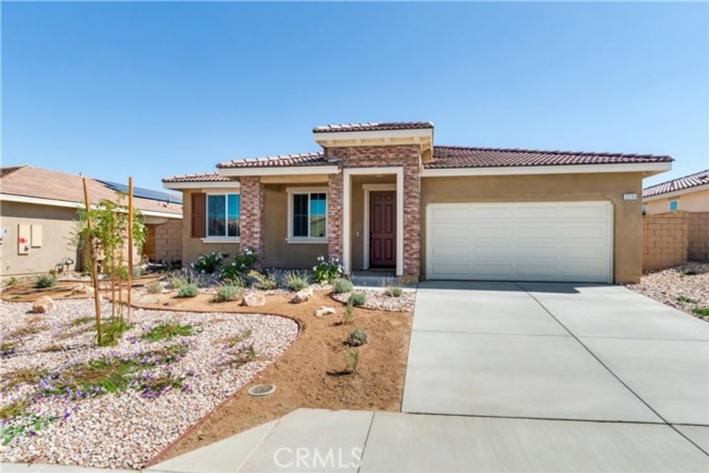 13743 Mesa View Drive, Victorville, CA 92392