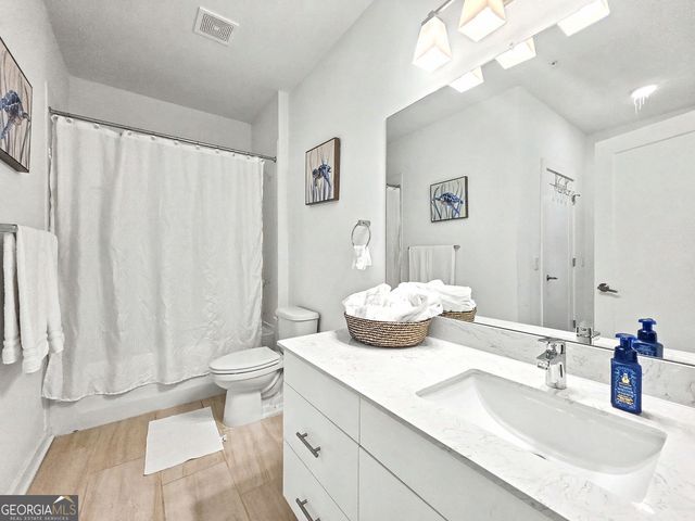 525 Parkway Drive NE 404, Atlanta, GA 30308