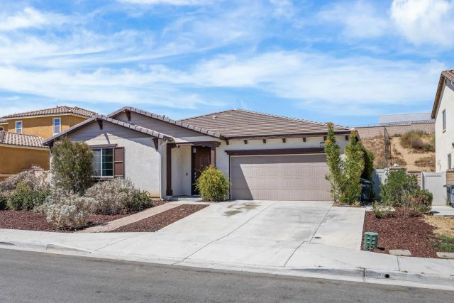 826 Genaro Drive, Perris, CA 92571