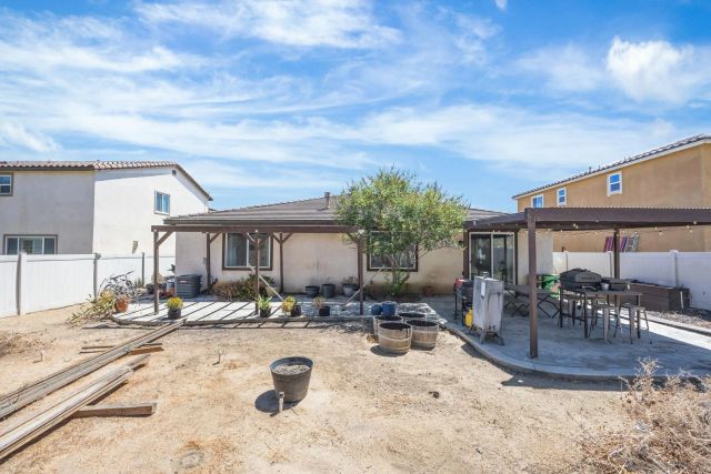 826 Genaro Drive, Perris, CA 92571
