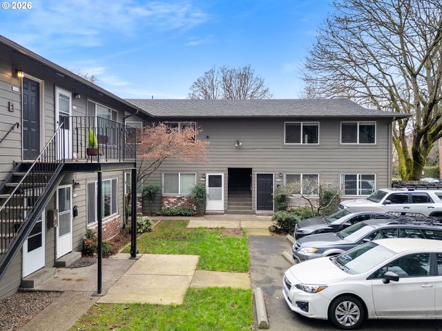 1626 Se ASH St, Portland, OR 97214