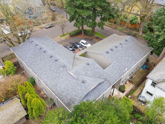 1626 Se ASH St, Portland, OR 97214