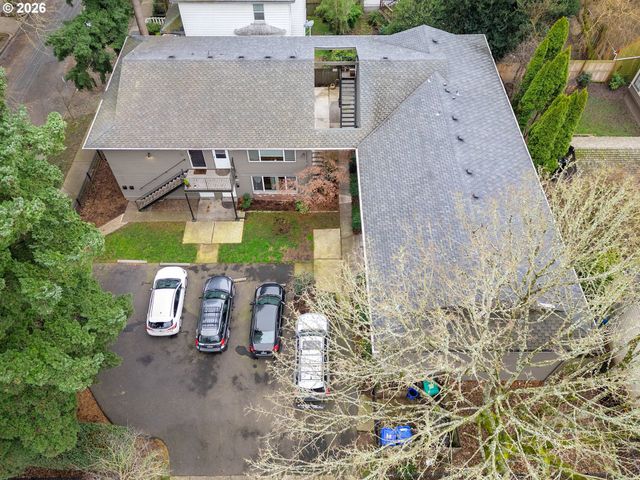 1626 Se ASH St, Portland, OR 97214