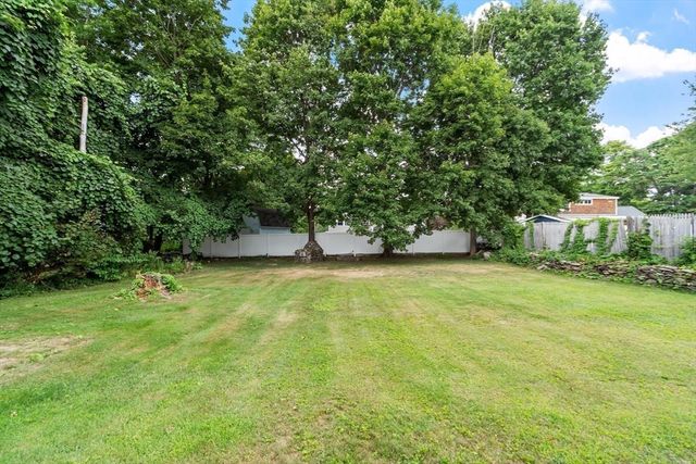 25 Starr St, Leominster, MA 01453