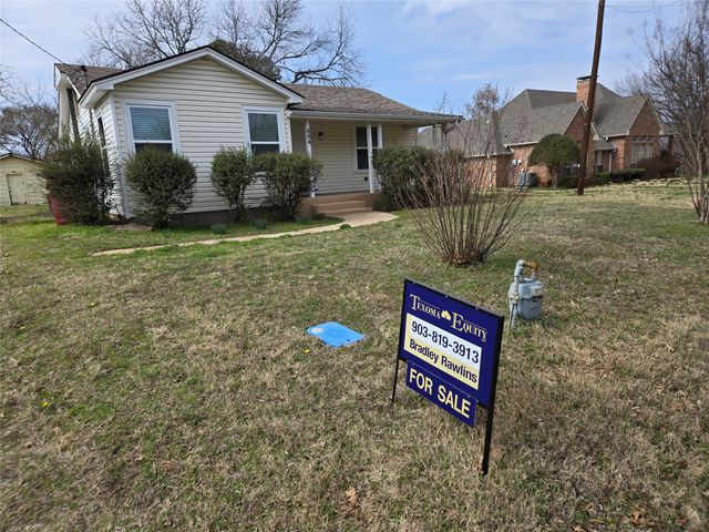 404 S Pecan Street, Bells, TX 75414