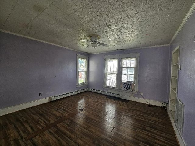 E 314 HAWTHORNE ST, Covington, VA 24426