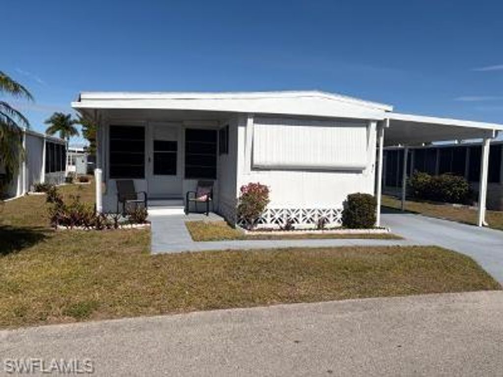 47 Poinsettia DR, FORT MYERS, FL 33905 — exterior