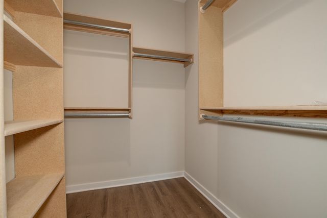 5402-5404 N Sandkey Ct, Wichita, KS 67204