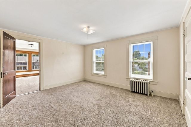 15 Hampstead St, Lowell, MA 01852